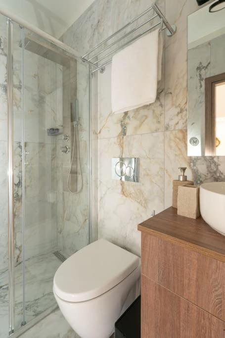 Dema Luxury Suites - Perikleous E6 أثينا المظهر الخارجي الصورة