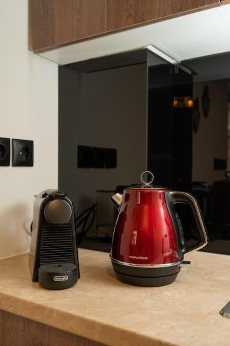 Dema Luxury Suites - Perikleous E6 أثينا المظهر الخارجي الصورة