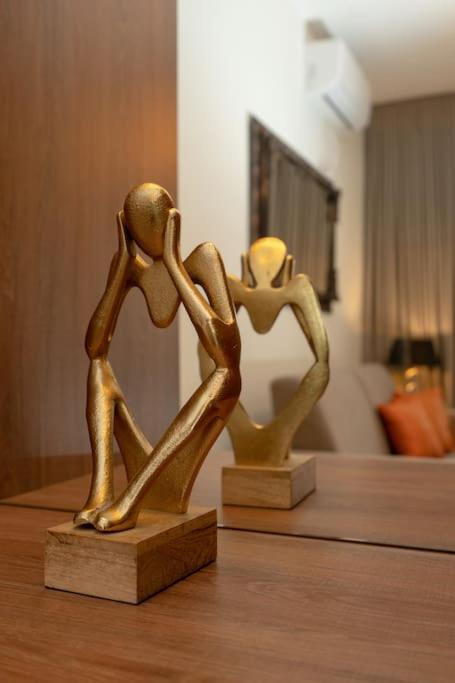 Dema Luxury Suites - Perikleous E6 أثينا المظهر الخارجي الصورة